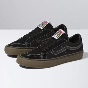 Like NEW Vans Sk8-Low Reissue SF Black/Dark Gum